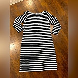 Gap boatneck striped dress, size medium- 100% cotton and black and white